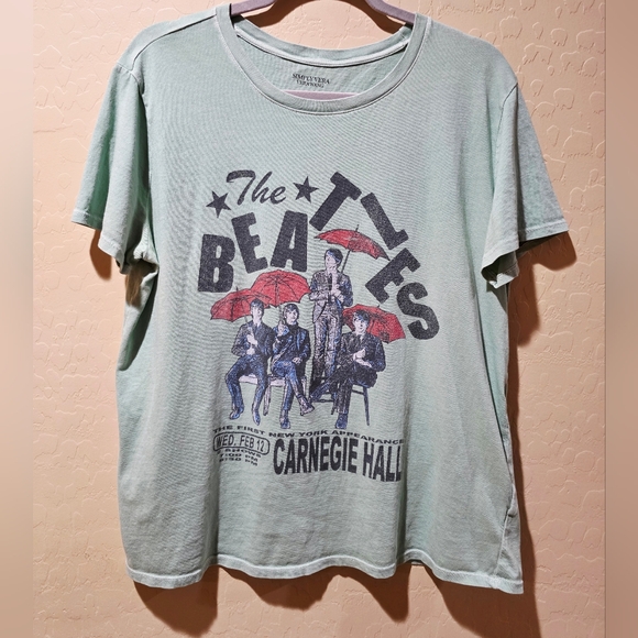 Simply Vera Vera Wang Tops - BEATLES Carnegie Hall Vintage Retro Concert Tour Simply VERA WANG T SHIRT Large